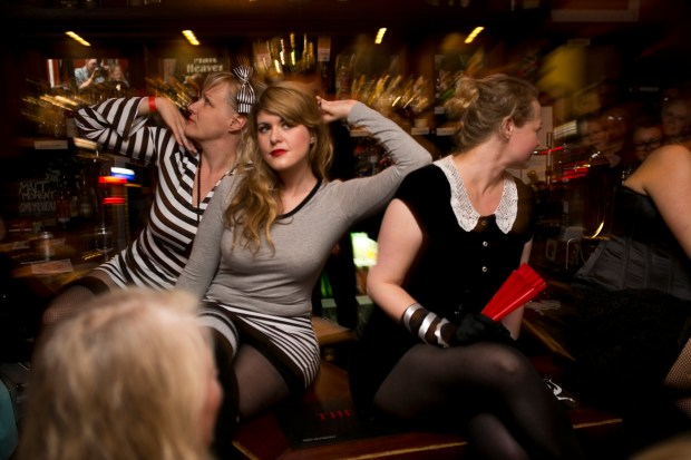 L-R: Kati, Elizabeth & Lucy (c) Eoin Carey